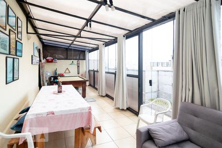 Apartamento à venda com 180m², 2 quartos e 1 vagaSala Cobertura