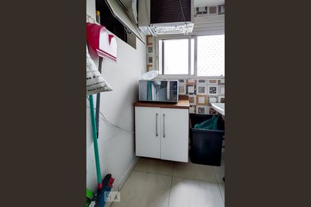 Apartamento à venda com 180m², 2 quartos e 1 vagaÁrea de Serviço