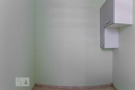 Apartamento à venda com 70m², 2 quartos e 1 vaga Apartamento à venda com 70m², 2 quartos e 1 vagaQuarto de Serviço