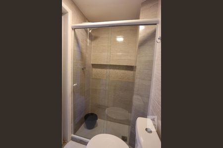 Banheiro de kitnet/studio à venda com 1 quarto, 17m² em Copacabana, Rio de Janeiro