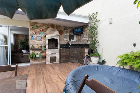 Apartamento à venda com 122m², 2 quartos e 1 vagaVaranda com Churrasqueira