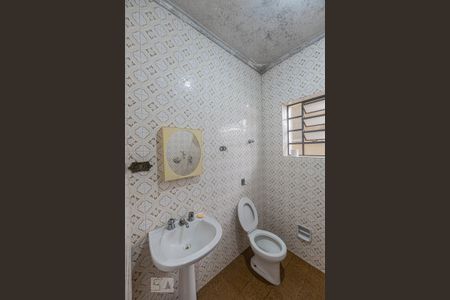 Casa à venda com 184m², 3 quartos e 3 vagas Casa à venda com 184m², 3 quartos e 3 vagasBanheiro Social