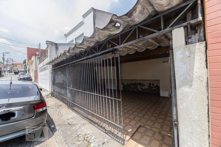 Casa à venda com 184m², 3 quartos e 3 vagas Casa à venda com 184m², 3 quartos e 3 vagasFachada