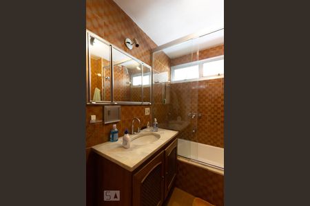 Apartamento à venda com 174m², 4 quartos e 3 vagasBanheiro