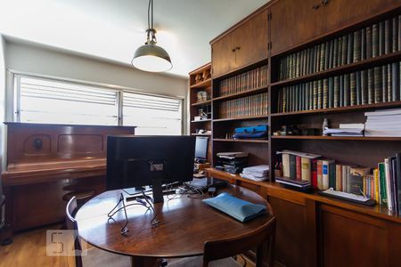 Apartamento à venda com 174m², 4 quartos e 3 vagasEscritório