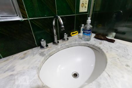 Apartamento à venda com 174m², 4 quartos e 3 vagasBanheiro da suíte