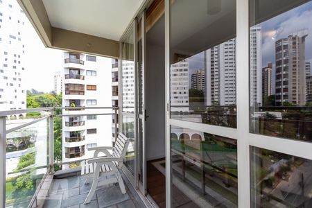 Apartamento à venda com 174m², 4 quartos e 3 vagasVaranda da sala de jantar