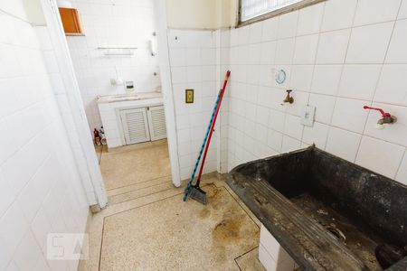 Apartamento à venda com 80m², 3 quartos e 1 vagaÁrea de Serviço