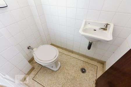 Apartamento à venda com 80m², 3 quartos e 1 vagaÁrea de Serviço Banheiro