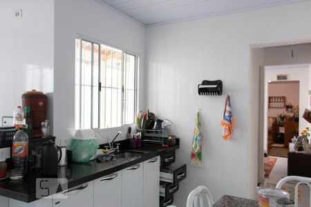 Casa à venda com 242m², 2 quartos e 2 vagasCozinha