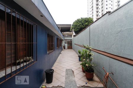 Casa à venda com 550m², 4 quartos e 5 vagasCorredor