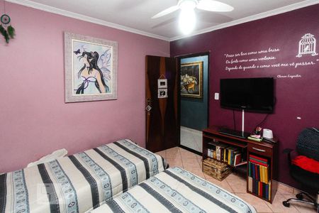 Casa à venda com 550m², 4 quartos e 5 vagasQuarto