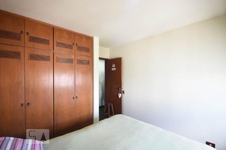 Apartamento à venda com 147m², 4 quartos e 3 vagas Apartamento à venda com 147m², 4 quartos e 3 vagasQuarto 2
