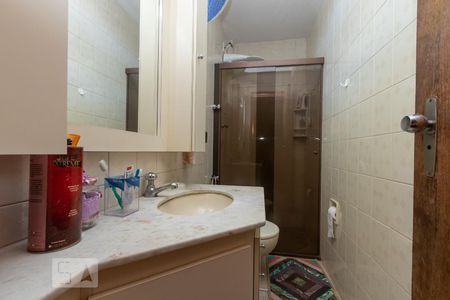 Banheiro da Suíte de casa de condomínio para alugar com 3 quartos, 96m² em Adelaide, Belo Horizonte