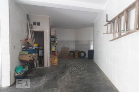 Casa à venda com 310m², 4 quartos e 5 vagas Casa à venda com 310m², 4 quartos e 5 vagasGaragem