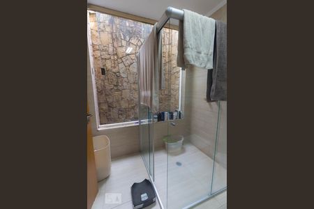 Casa à venda com 310m², 4 quartos e 5 vagas Casa à venda com 310m², 4 quartos e 5 vagasBanheiro - Quarto 4