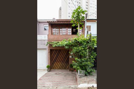 Casa à venda com 235m², 3 quartos e 1 vagaFachada