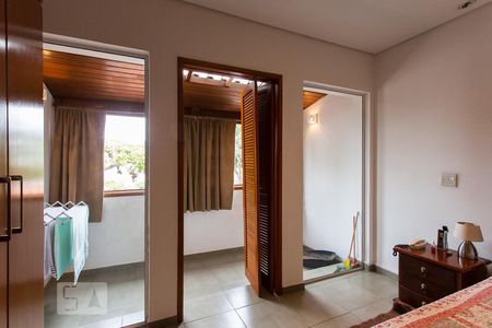 Casa à venda com 235m², 3 quartos e 1 vagaSuíte 1