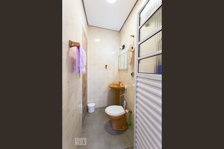 Casa à venda com 235m², 3 quartos e 1 vagaBanheiro de Serviço