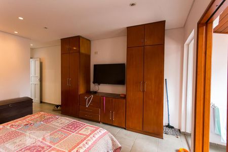 Casa à venda com 235m², 3 quartos e 1 vagaSuíte 1