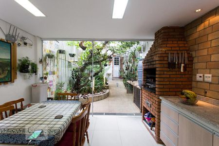 Casa à venda com 235m², 3 quartos e 1 vagaSala de Jantar e Churrasqueira