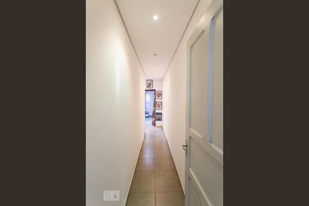 Casa à venda com 235m², 3 quartos e 1 vagaCorredor