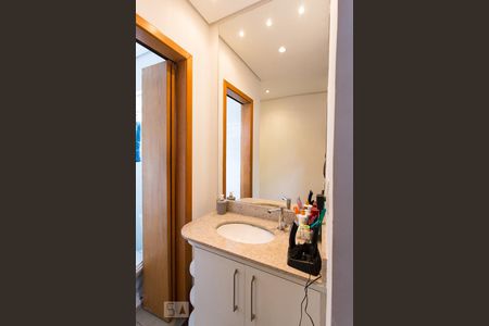 Casa à venda com 235m², 3 quartos e 1 vagaBanheiro da Suíte 3