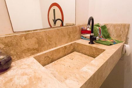 Casa à venda com 235m², 3 quartos e 1 vagaLavabo