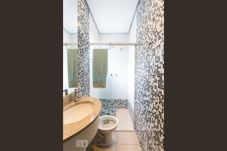 Casa à venda com 235m², 3 quartos e 1 vagaBanheiro da Suíte 2