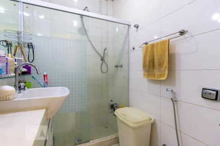 Apartamento à venda com 60m², 3 quartos e sem vagaBanheiro Corredor