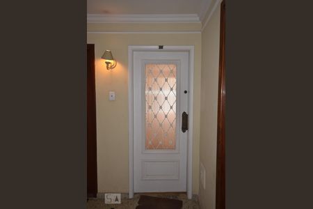 Entrada de apartamento à venda com 3 quartos, 155m² em Urca, Rio de Janeiro
