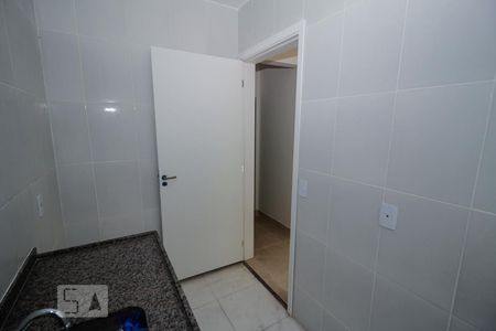 Cozinha de casa de condomínio para alugar com 2 quartos, 80m² em Riachuelo, Rio de Janeiro