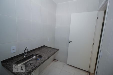 Cozinha de casa de condomínio para alugar com 2 quartos, 80m² em Riachuelo, Rio de Janeiro
