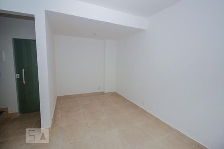 Sala de casa de condomínio para alugar com 2 quartos, 80m² em Riachuelo, Rio de Janeiro