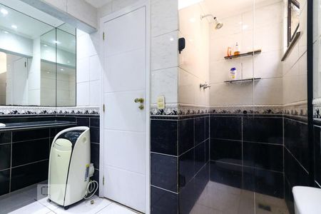 Apartamento à venda com 212m², 4 quartos e 2 vagasBanheiro da Suíte 4