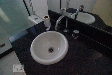 Apartamento para alugar com 320m², 3 quartos e 2 vagas Apartamento para alugar com 320m², 3 quartos e 2 vagasBanheiro Corredor