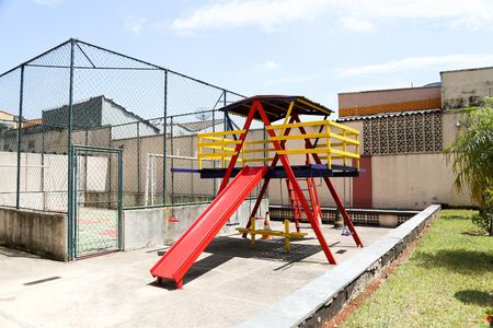 Apartamento à venda com 85m², 3 quartos e 2 vagas Apartamento à venda com 85m², 3 quartos e 2 vagasÁrea Comum - Playground