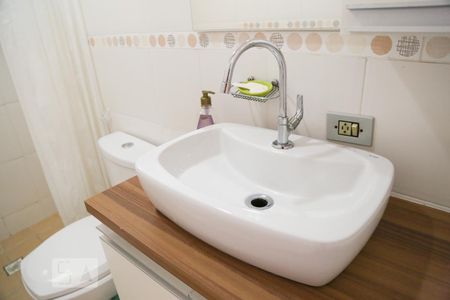 Apartamento à venda com 85m², 3 quartos e 2 vagas Apartamento à venda com 85m², 3 quartos e 2 vagasBanheiro 1