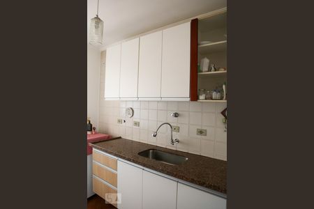 Apartamento à venda com 85m², 3 quartos e 2 vagas Apartamento à venda com 85m², 3 quartos e 2 vagasCozinha