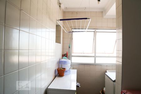 Apartamento à venda com 85m², 3 quartos e 2 vagas Apartamento à venda com 85m², 3 quartos e 2 vagasLavanderia