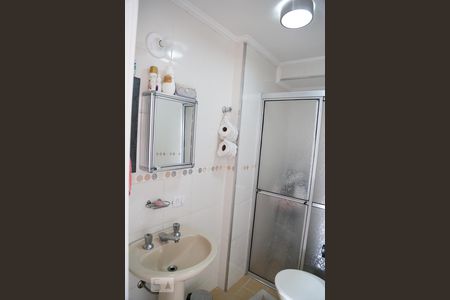 Apartamento à venda com 85m², 3 quartos e 2 vagas Apartamento à venda com 85m², 3 quartos e 2 vagasBanheiro 2