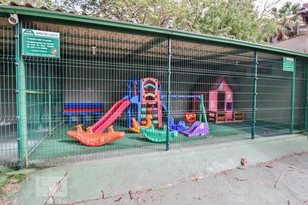 Apartamento à venda com 46m², 2 quartos e sem vagaÁrea Comum - Playground