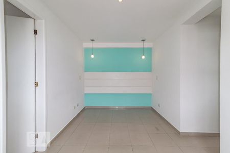 Apartamento à venda com 175m², 3 quartos e 3 vagas Apartamento à venda com 175m², 3 quartos e 3 vagasQuarto 2 - Suíte