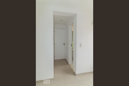 Apartamento à venda com 175m², 3 quartos e 3 vagas Apartamento à venda com 175m², 3 quartos e 3 vagasAcesso ao Banheiro da Suíte