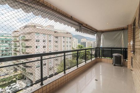 Apartamento à venda com 175m², 3 quartos e 3 vagas Apartamento à venda com 175m², 3 quartos e 3 vagasVaranda da Sala