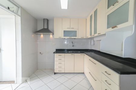 Apartamento à venda com 175m², 3 quartos e 3 vagas Apartamento à venda com 175m², 3 quartos e 3 vagasCozinha
