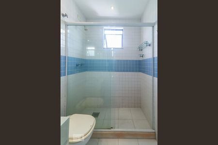 Apartamento à venda com 175m², 3 quartos e 3 vagas Apartamento à venda com 175m², 3 quartos e 3 vagasBanheiro Social