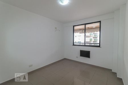 Apartamento à venda com 175m², 3 quartos e 3 vagas Apartamento à venda com 175m², 3 quartos e 3 vagasQuarto 1