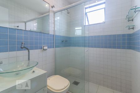 Apartamento à venda com 175m², 3 quartos e 3 vagas Apartamento à venda com 175m², 3 quartos e 3 vagasBanheiro Social