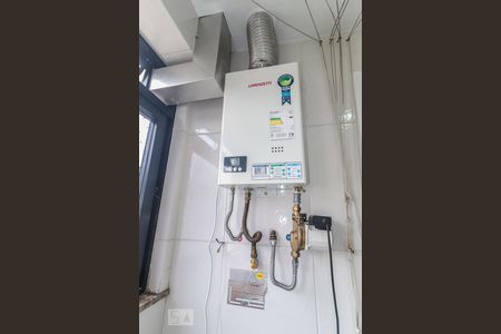 Apartamento à venda com 175m², 3 quartos e 3 vagas Apartamento à venda com 175m², 3 quartos e 3 vagasÁrea de Serviço